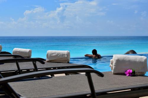Bsea Cancun Plaza Hotel,Puerto Morelos>>Cancun,3 star