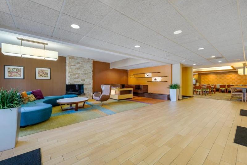 Quality Inn & Suites Sandusky,Erie County>>Avery,3 star