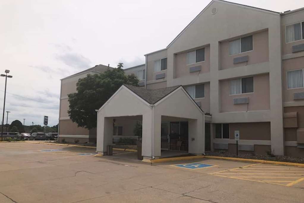 Comfort Inn Davenport East - Bettendorf,Davenport>>Bettendorf,3 star
