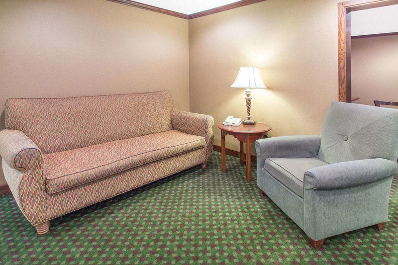 baymont by wyndham davenport