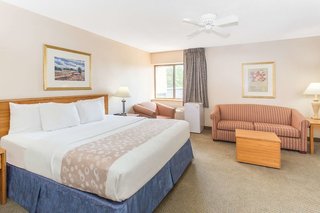 baymont by wyndham davenport