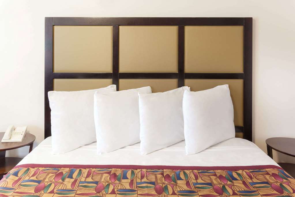 baymont by wyndham chicago calumet city