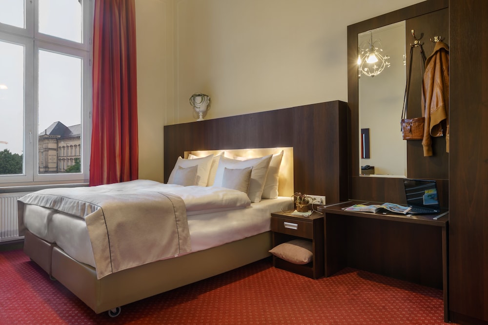 hotel graf moltke