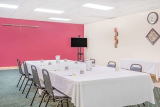 days inn by wyndham st clairsville