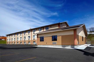 super 8 by wyndham st clairsville oh wheeling wv area