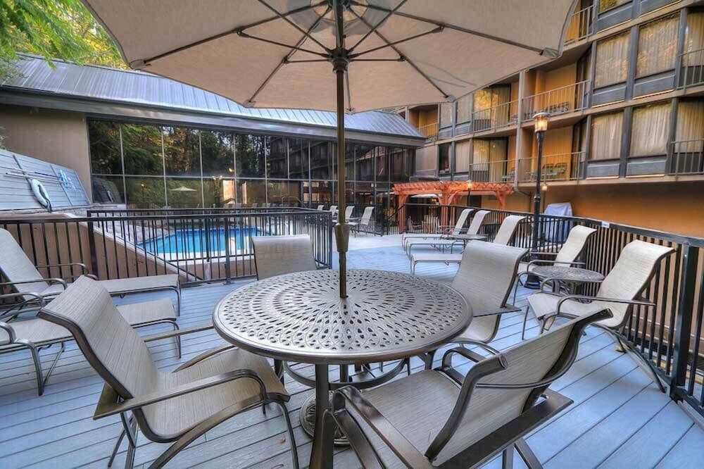 edgewater hotel gatlinburg
