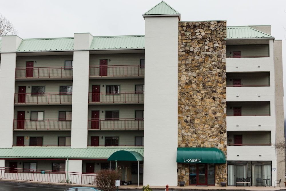 laurel inn condominium