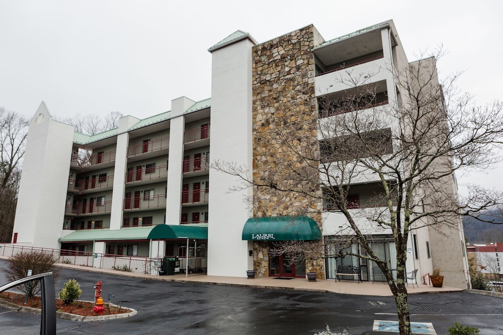 laurel inn condominium