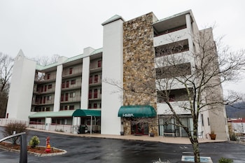 laurel inn condominium