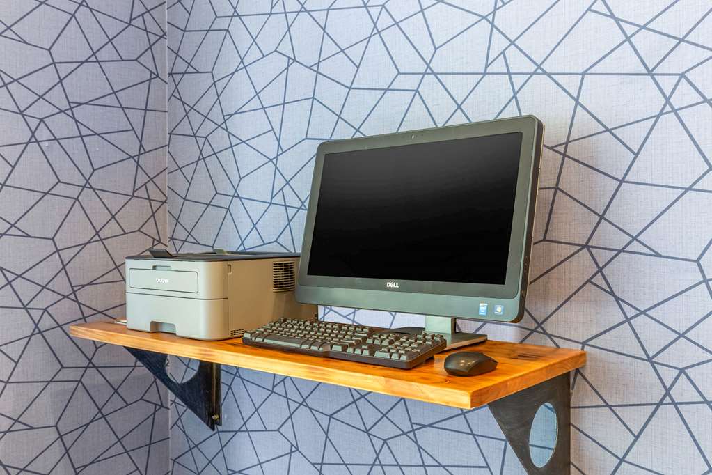 quality inn and suites apex holly springs