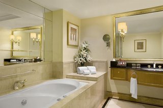 Sheraton Surabaya Hotel And Towers,Surabaya>>Malang,5 star
