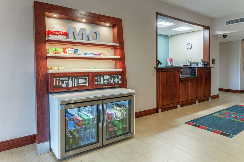 hampton inn jefferson city at capital mall