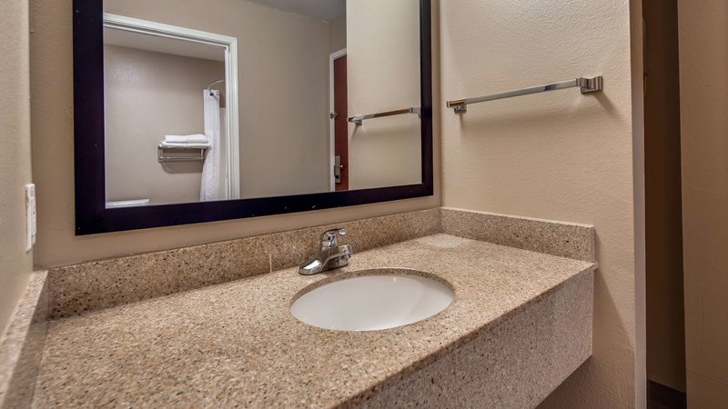 surestay hotel by best western alexandria