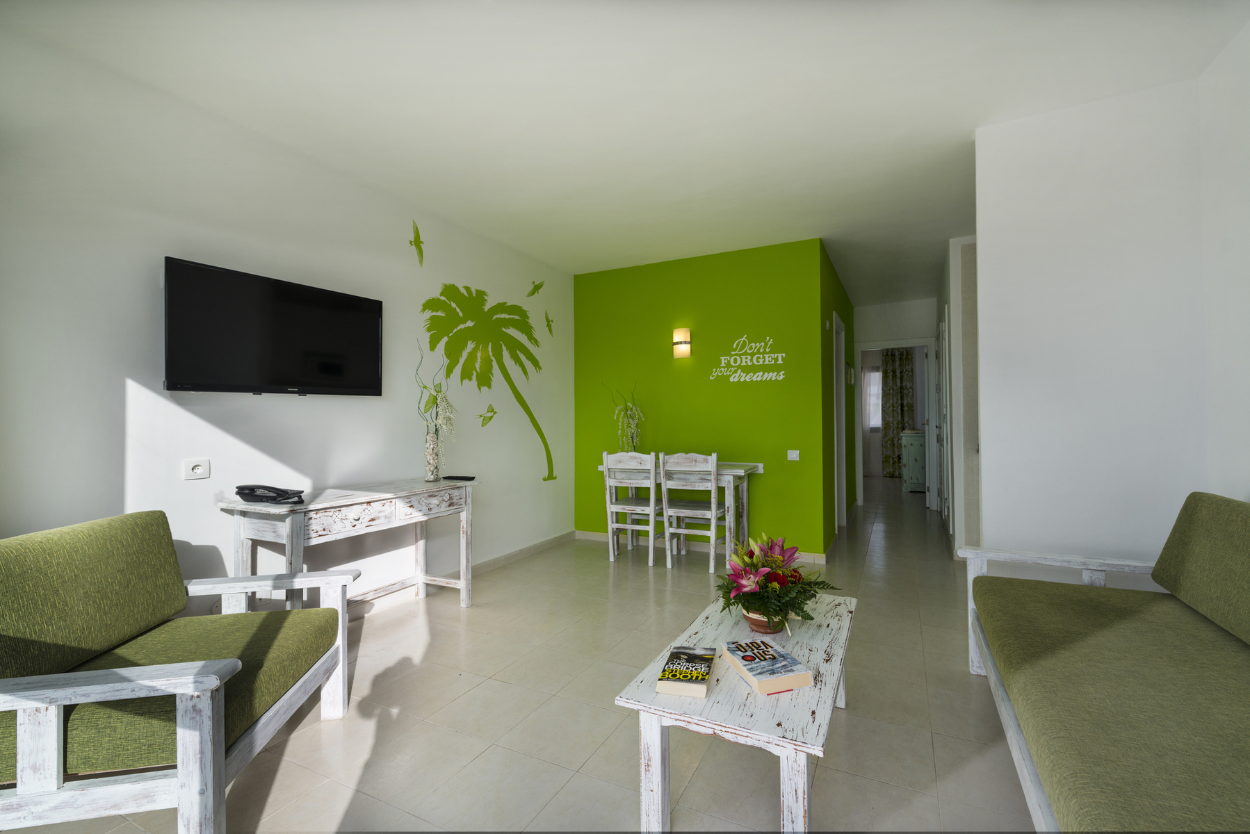 apartamentos hesperia bristol playa