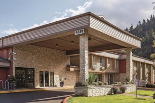 La Quinta Inn & Suites By Wyndham Portland Nw,Portland>>Oregon,3 star