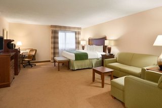 wingate by wyndham lincoln airport east i 80