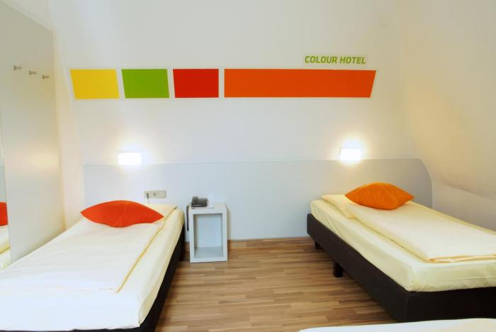colour hotel