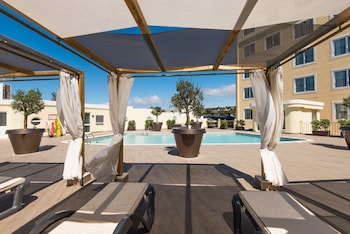 vila gale estoril adults friendly