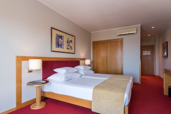 vila gale estoril adults friendly