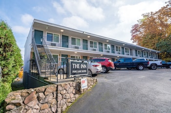 park lane suites and inn