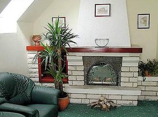 Korona Hotel Panzio,Sasad>>Budapest,3 star