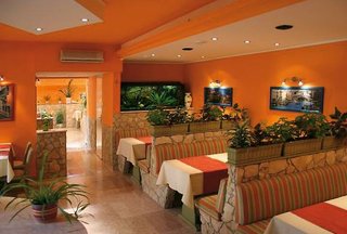 Korona Hotel Panzio,Sasad>>Budapest,3 star