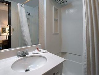 Super 8 By Wyndham Kenmore/Buffalo/Niagara Falls Area,Kenmore>>Buffalo,2 star