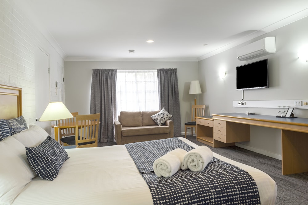 country motel ipswich