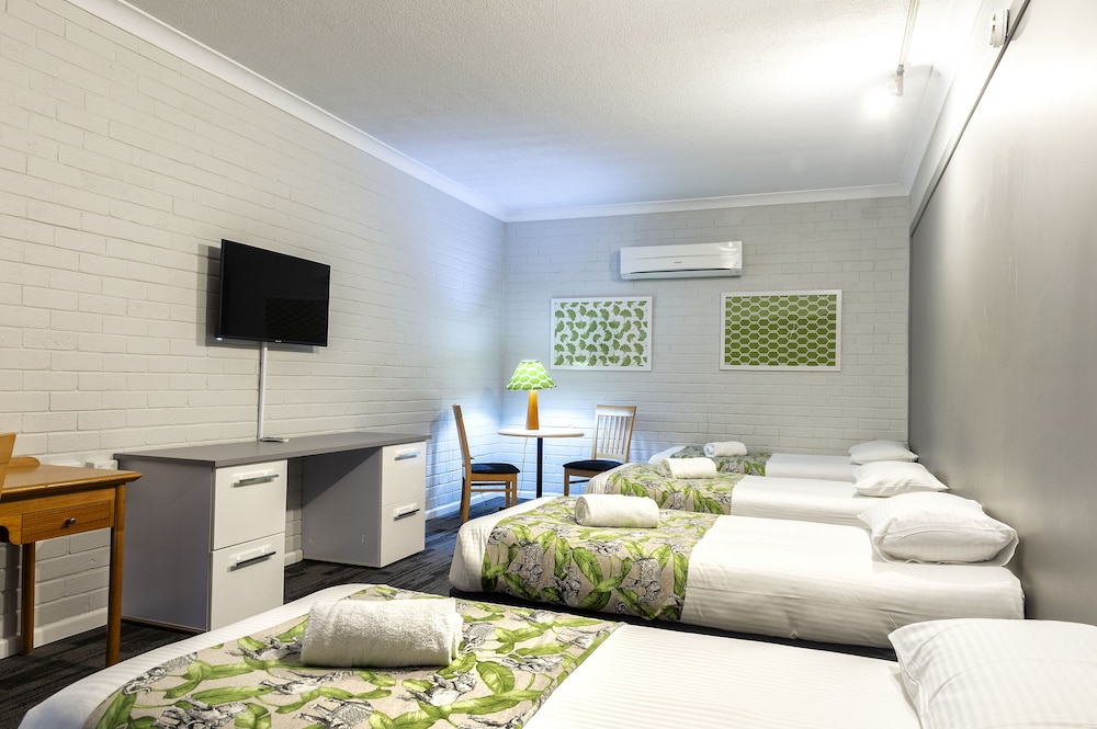 country motel ipswich