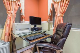 super 8 by wyndham portales