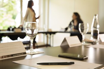 escale oceania brest