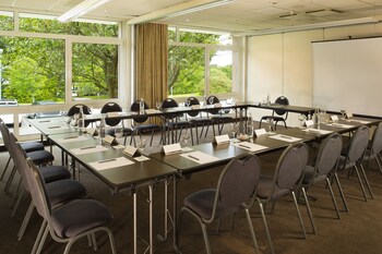 escale oceania brest