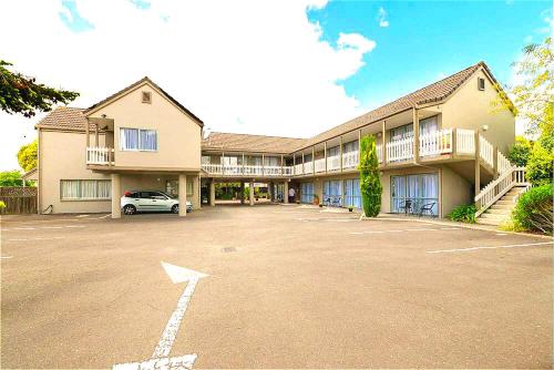 accolade motel