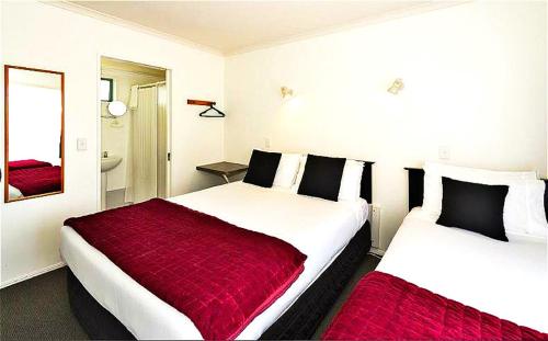 accolade motel