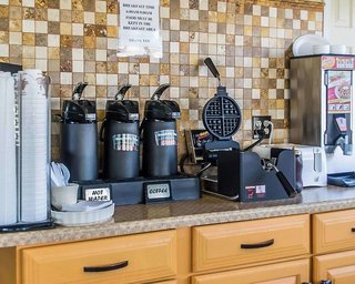 economy inn and suites