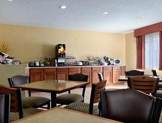 Baymont By Wyndham Louisville South I 65,Hillview>>Brooks,3 star