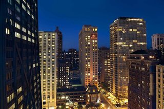 Hilton Chicago/Magnificent Mile Suites,Cook County>>Chicago,4 star