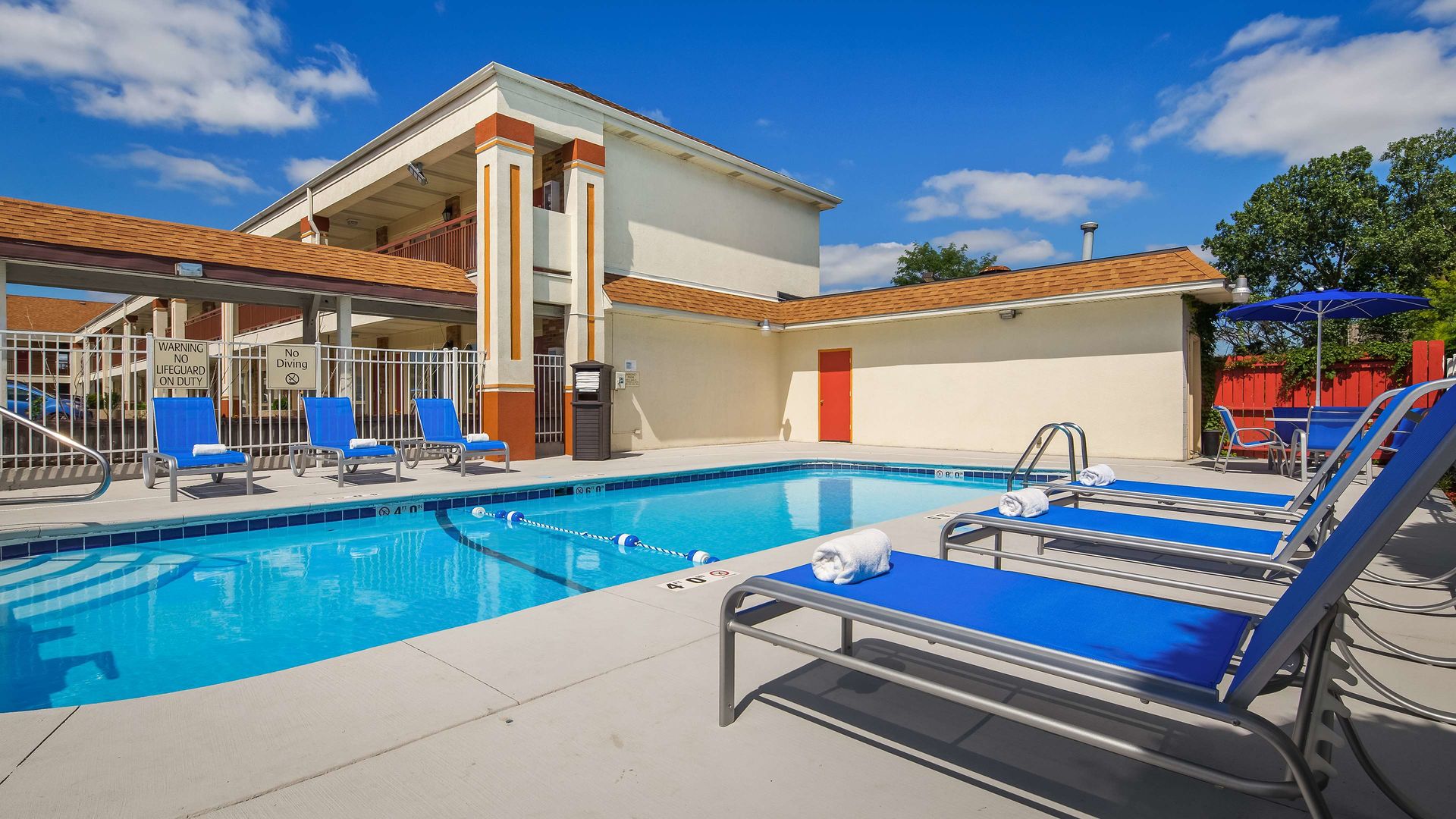 days inn by wyndham st charles il