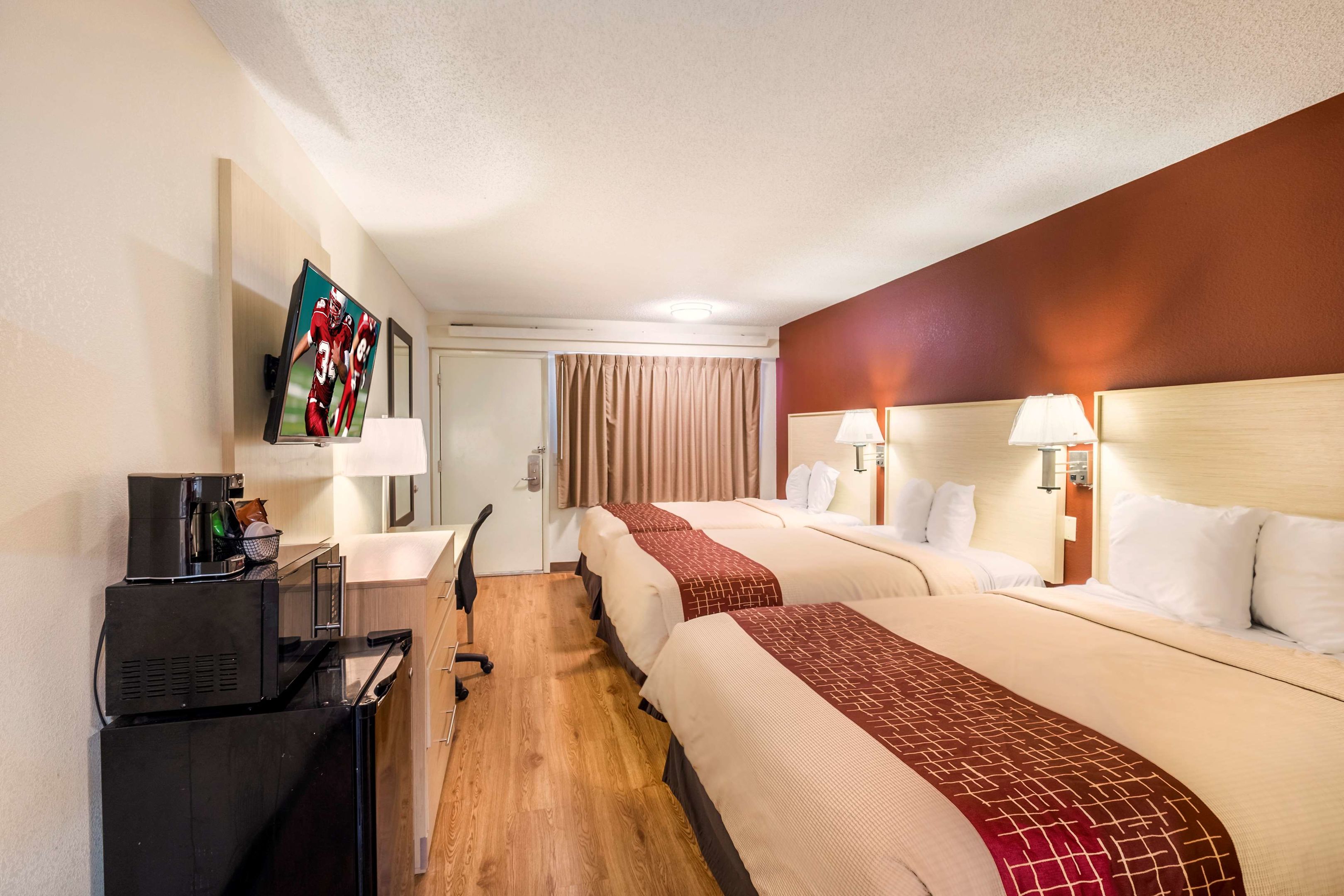 red roof inn plus nashville north goodlettsville