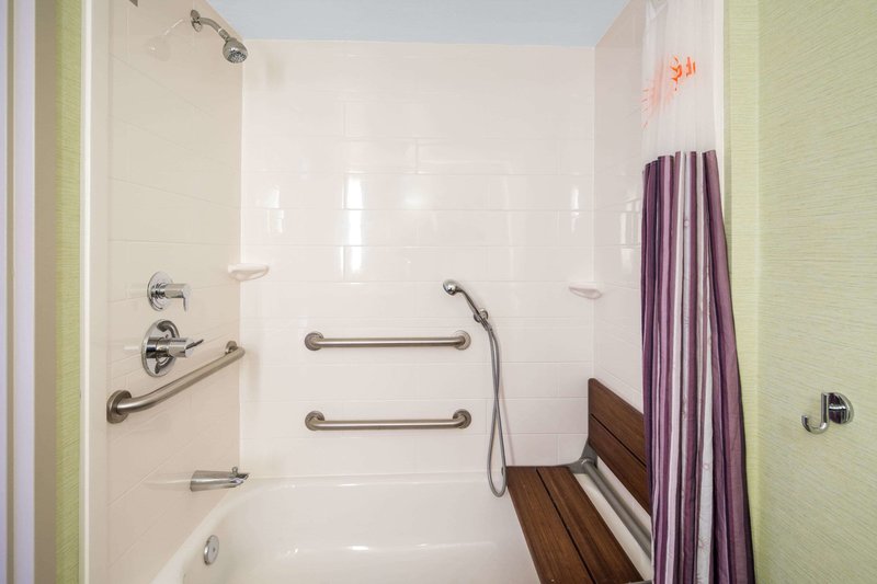 la quinta inn and suites by wyndham orange county airport