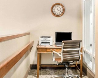 comfort inn and suites west chester north cincinnati