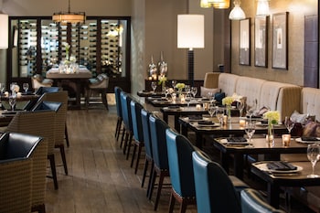 Renaissance Waterford Oklahoma City Hotel,Near Penn Square Mall,4 star