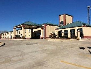 Quality Inn & Suites Oklahoma City North,Near Frontier City,3 star