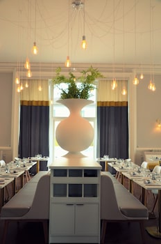 hotel cosmos and spa