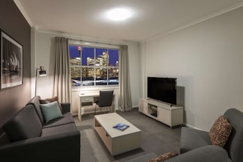 oaks sydney goldsbrough suites