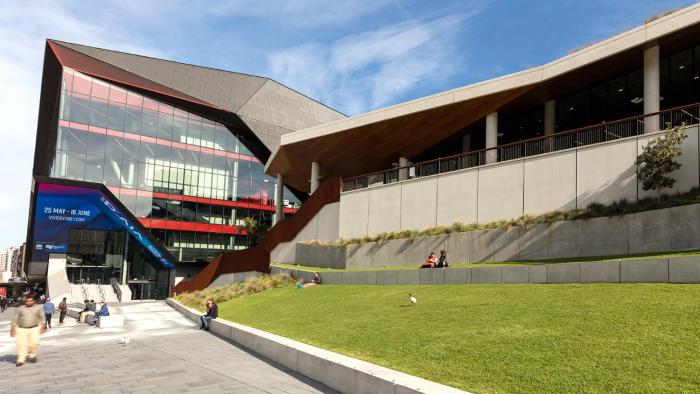 oaks sydney goldsbrough suites