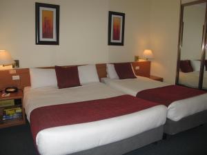 Devere Hotel,Kings Cross>>Elizabeth Bay,4 star