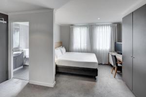 Adina Apartment Hotel Sydney Chippendale,Darlington>>Chippendale,4 star