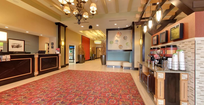 hampton inn and suites st petersburg downtown