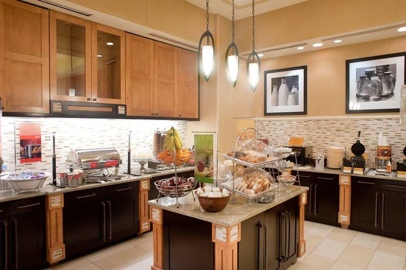 hampton inn and suites st petersburg downtown